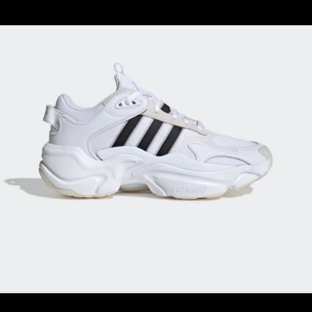 ADIDAS AGMUR RUNNER SHOES